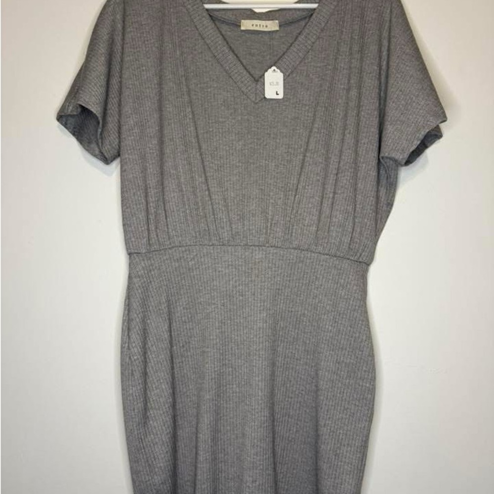 Entro Gray Ruched Sheath Dress V-Neck Dolman Sleeves